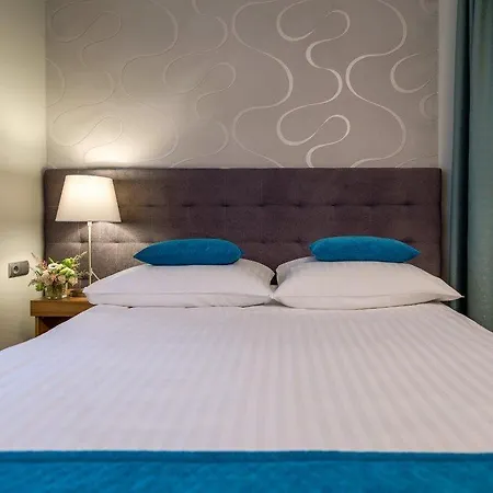Tulip - Patio מלון 3*