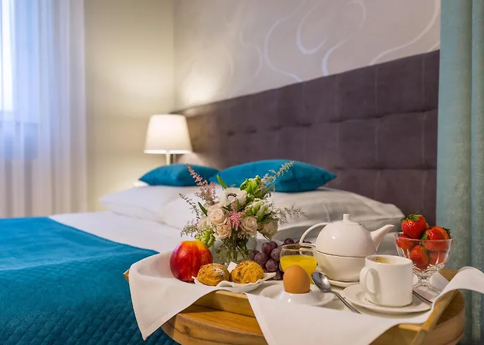 Tulip - Patio Hotel 3*