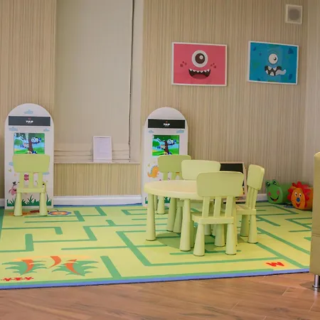 Tulip - Patio 호텔