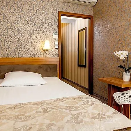 Tulip - Patio Hotel 3*