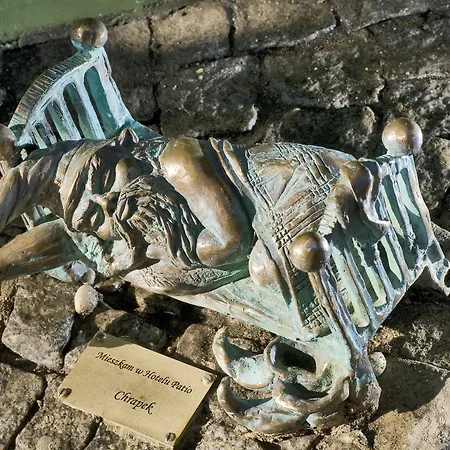 Tulip - Patio 酒店