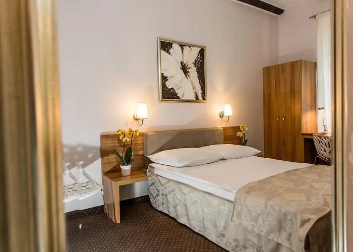 Tulip - Patio Hotel 3*