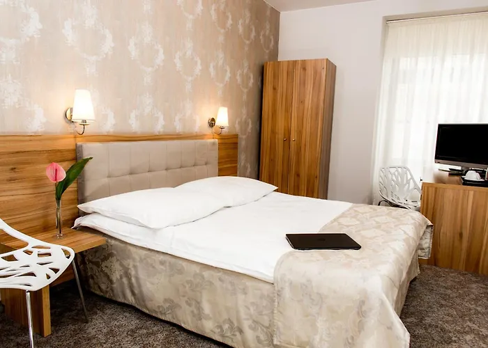 Tulip - Patio Hotel 3*